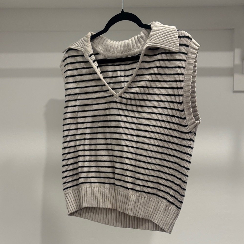 Striped Sleeveless Sweater Vest